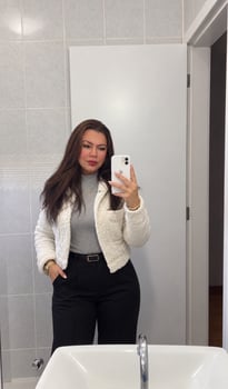 Terapeuta Aline: MASSAGEM TÂNTRICA, NURU, RELAXANTE E LINGAM!