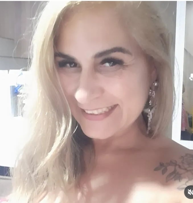 Fernanda massoterapeuta. Experiente.