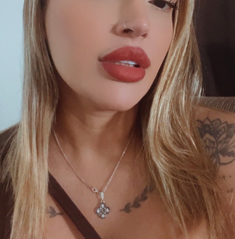 Tamires Martins , a melhor massagem Nuru da sua vida!!
