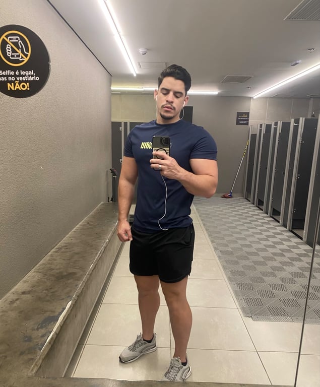 Atlas Roman Massoterapeuta Massagem tântrica