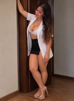 Massoterapeuta Terapeuta Tântrica  sensual eróticas