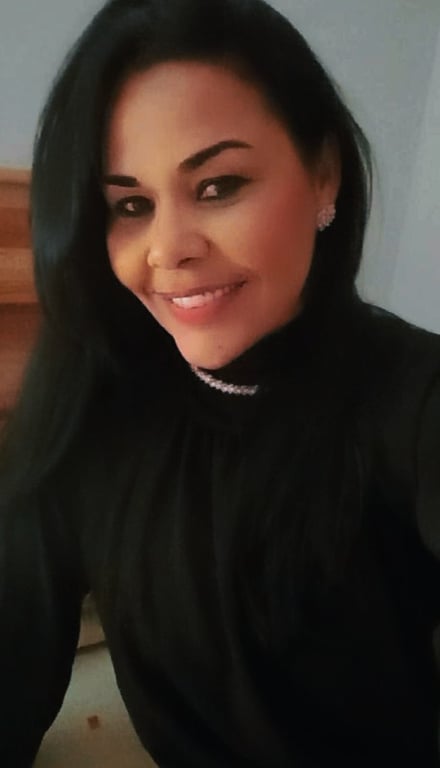 Vanessa | Massagens Relaxantes e Sensoriais Massagem tântrica em