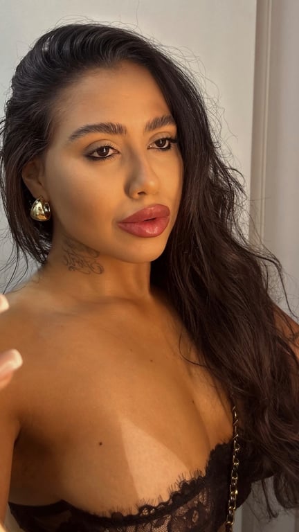 MIA • VIVÊNCIA NURU