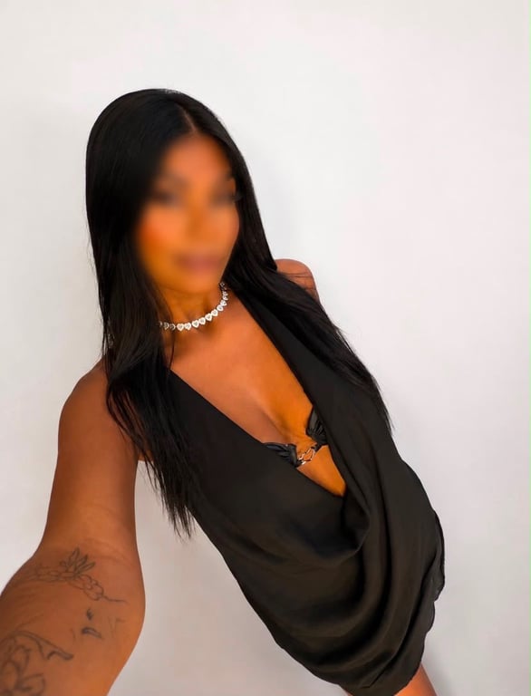 Ingrid India | Massagens e Experiências Sensoriais Massagem sensual em