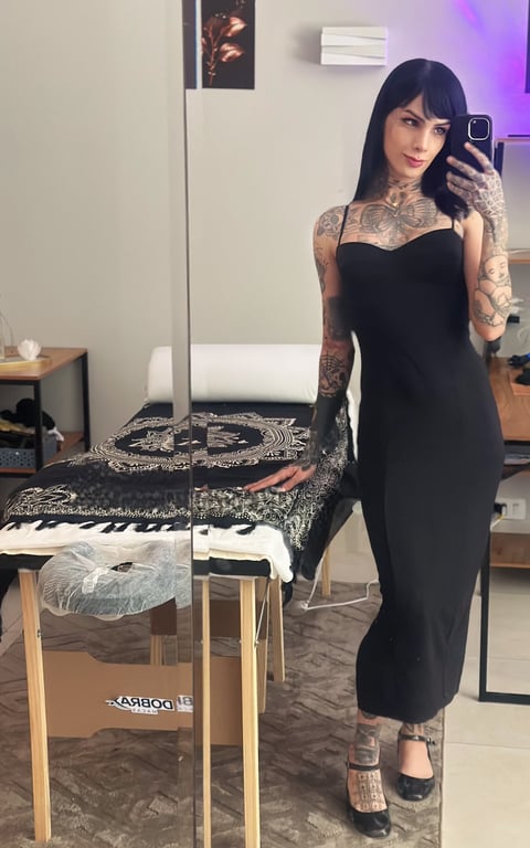 Nanda Monroe | Sacerdotisa Sexual | Terapeuta de Massagem Massagem