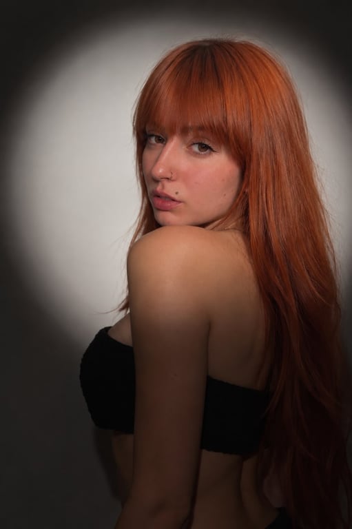 Hannah massoterapeuta ruiva