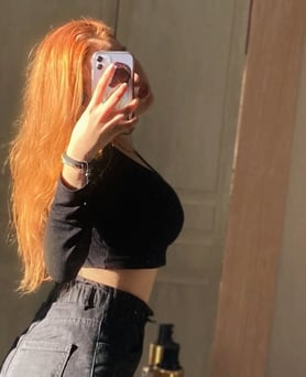 Ruiva Gaúcha Massoterapeuta carinhosa completa