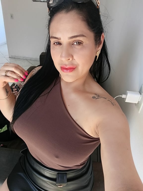 Sarah massoterapeuta massagem tântrica; mix corpo a corpo (Nuru);