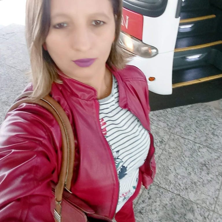 Maria Luiza | Massagem Relaxante para Seu Corpo