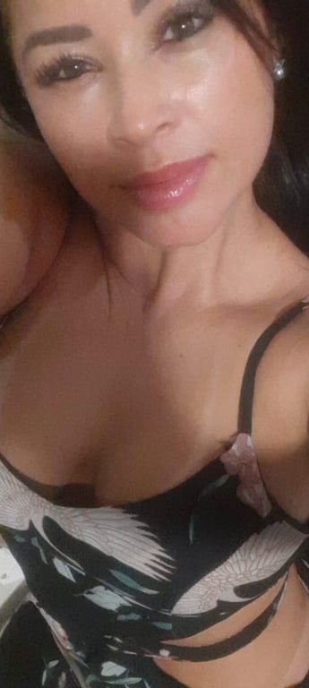 Terapeuta Holistica Elis Se permita viver essa experiencia Massagem em