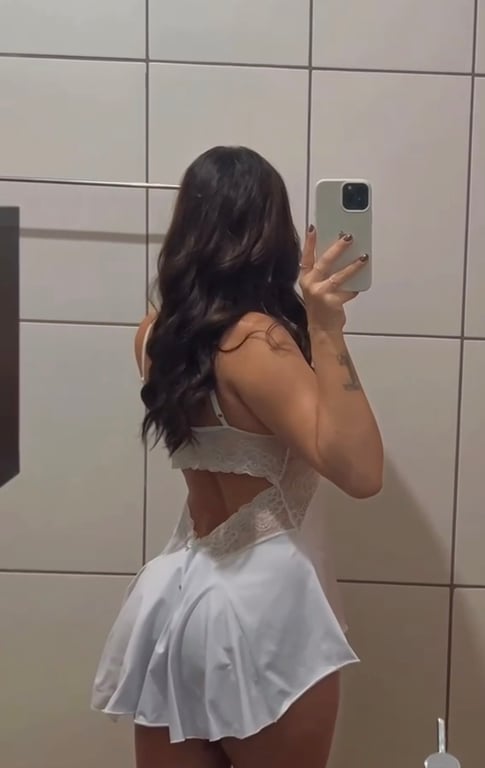Isabella Massoterapeuta Sensual | Massagem Tântrica, Nuru e Relaxante