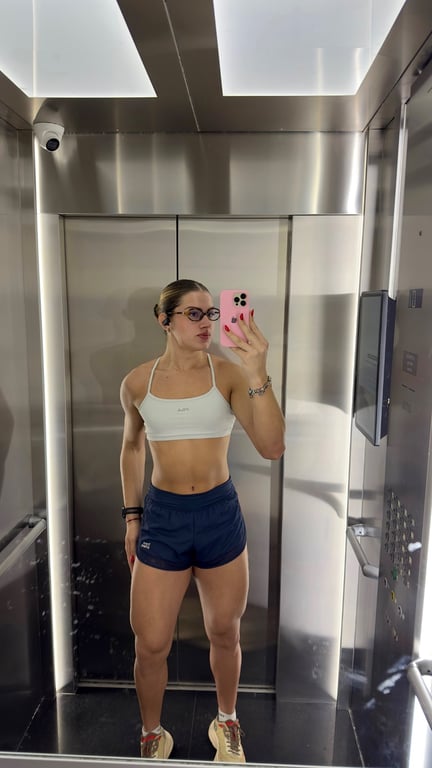 Thayna Leite Massagem Terapêutica, Relaxante e Tântrica Massagem nuru em
