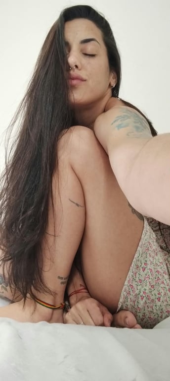 Hanna Monteiro Especialista em Nuru e Tantrica