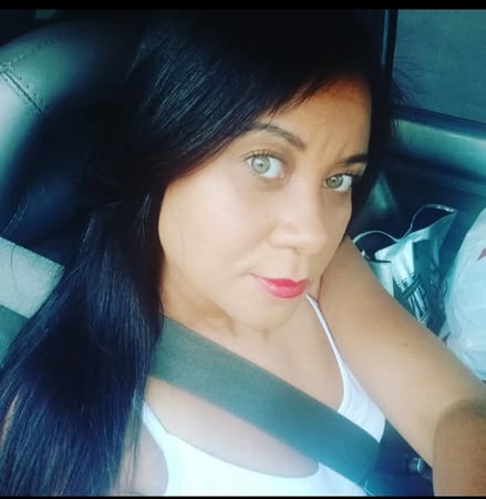 Morena dos olhos verdes 