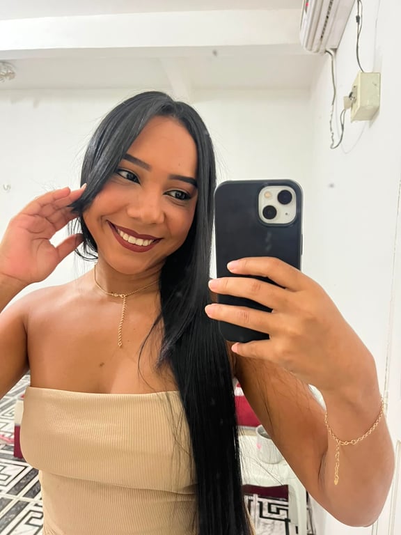 Aline massoterapeuta de massagens relaxantes e estimulantes Massagem nuru em