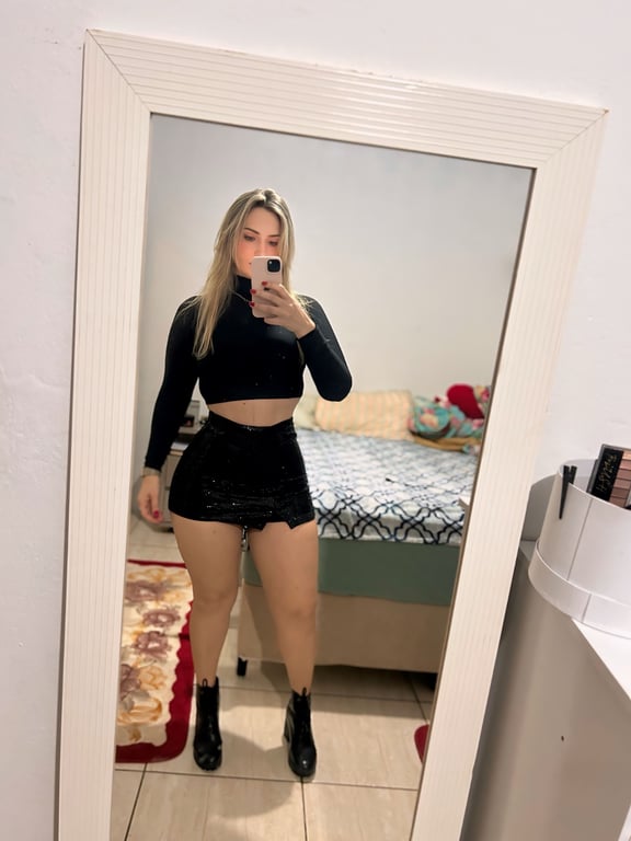 Ana diferentes técnicas de massagem Massagista em