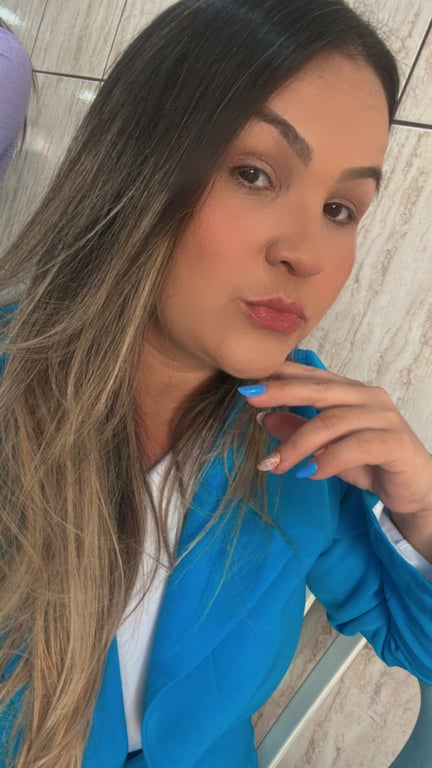 Penelope charmosa Massotrapeuta Massagem Tantrica e Noru Massagem tântrica em