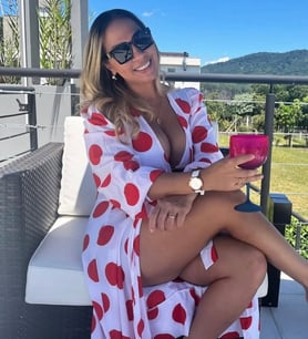 Layla Valentim – Massagem Relaxante, Sensual e Inesquecível