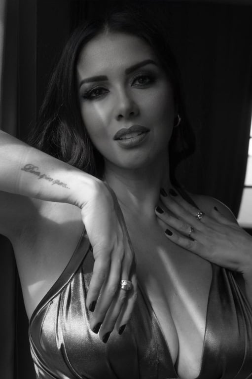 Thais Melo Terapia Corporal Sexologia Psicanálise Campinas SP