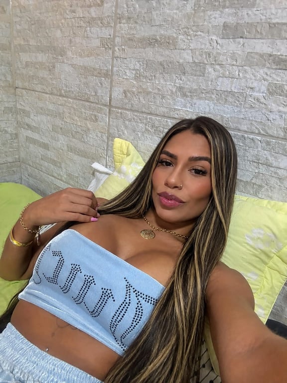 Ayla Medeiros Mssoteraapeuta Massagem