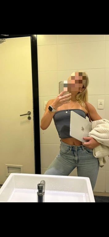 Rafinha com atenção aos detalhes e ao seu ritmo. Massagem nuru