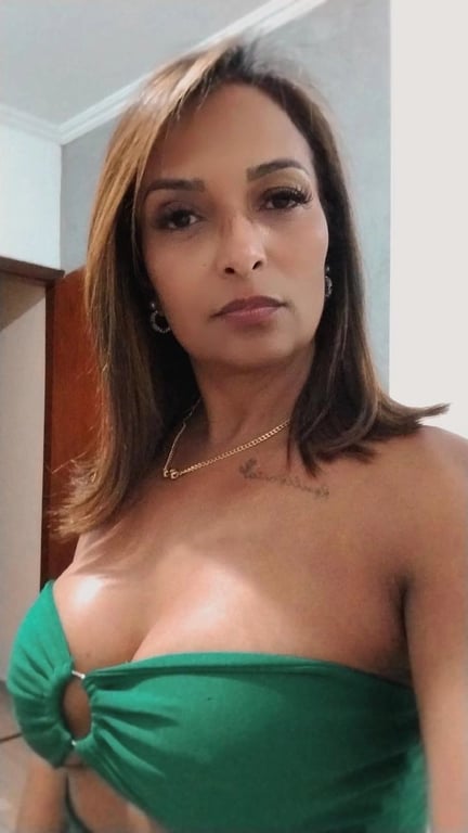 Seu momento de relaxar começa por aqui! Ambiente tranquilo fotos reais Massagem