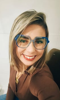 Geovana Massoterapeuta e Terapeuta ! CLIQUE E SAIBA