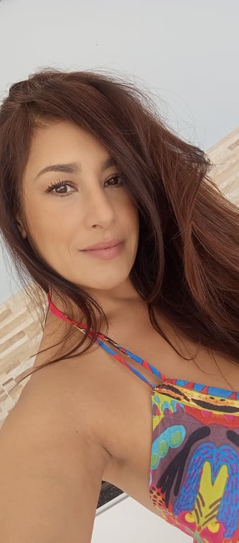 Rebecca técnica suave e cuidadosa com local próprio Massagem