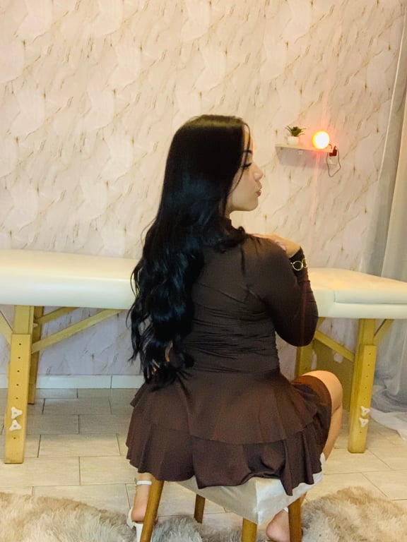 Milena Massagem sensual e nuru Massagem tântrica