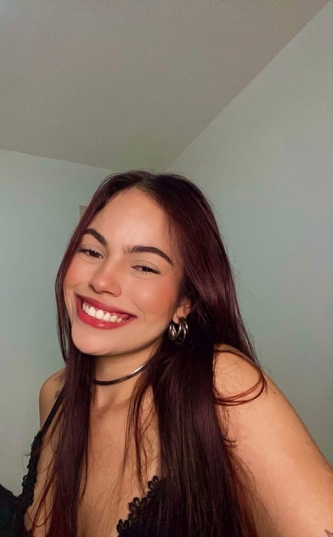 Anne – Terapeuta Corporal e Facilitadora de Experiências Sensoriais Massagista em
