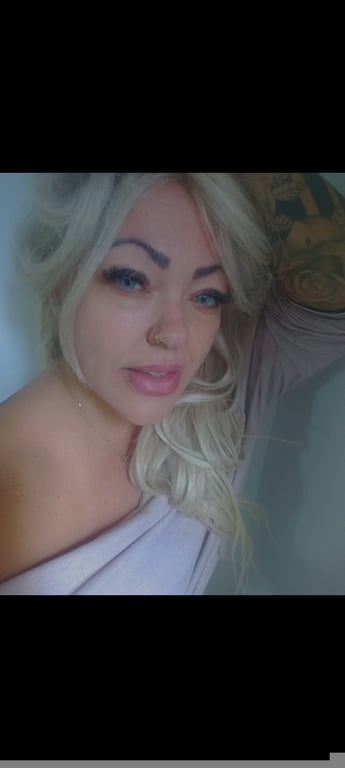 Sarah loira gaucha massoterapeuta maos de fada