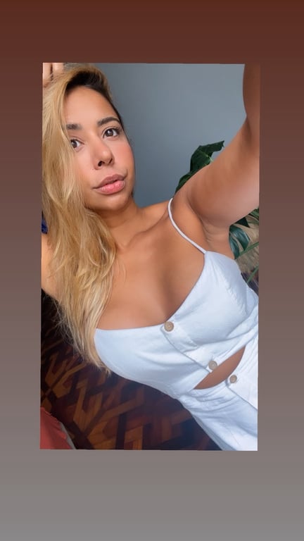 Monique Massagem em