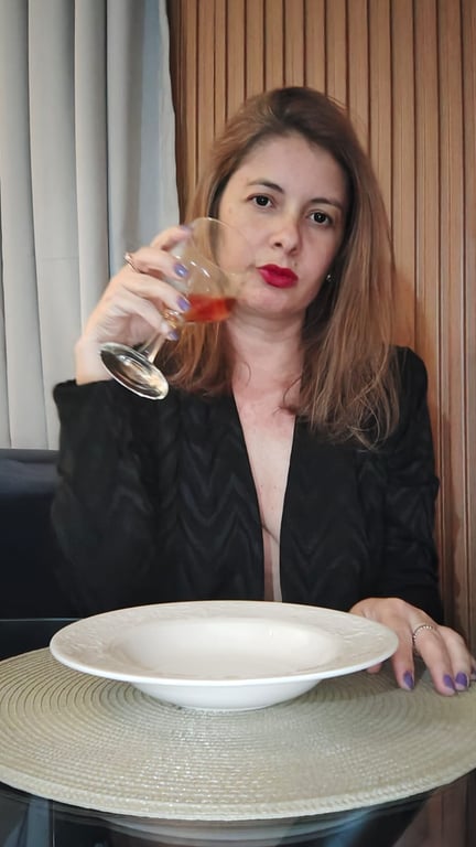Suelen Lins massagens relaxantes, Nuru, tântricas e outras Massagem em