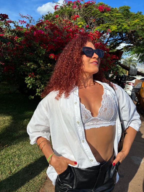 Atelite Araujo Massoterapeuta Massagem Relaxante e Sensual