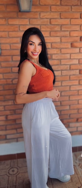 Sabrina Muniz profissional Nuru Tântrica relaxante muscular Massagem nuru em