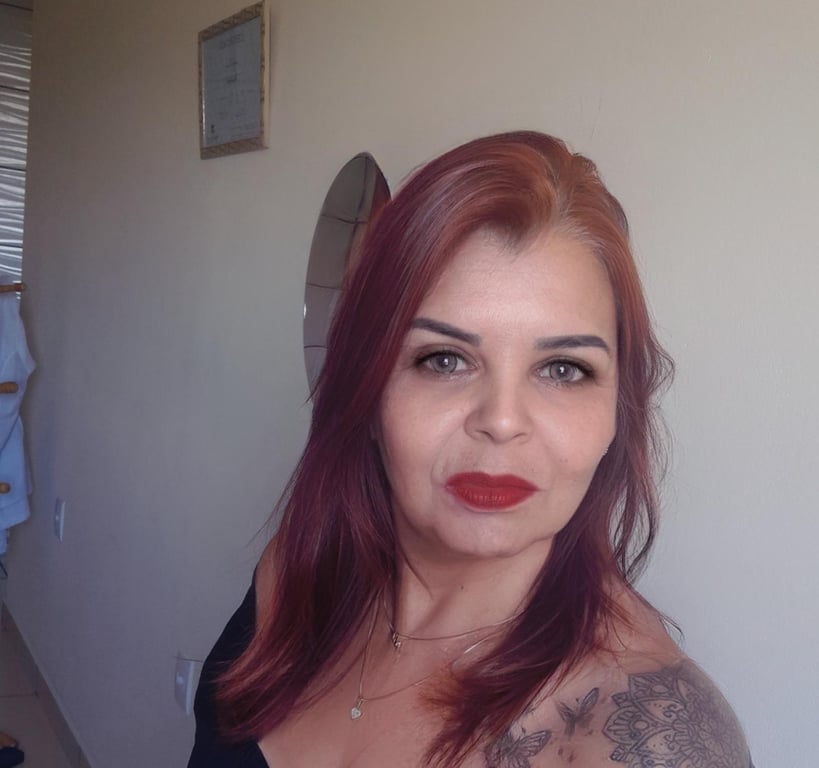 Valeriah Terapeuta Corporal massagem relaxante Massagem sensual