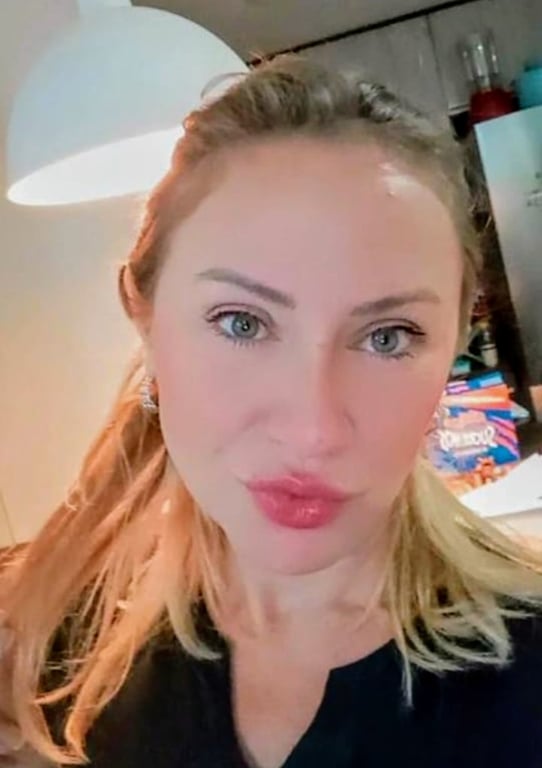 Massagista Shirley, será um prazer cuidar de vc! Massagem nuru em