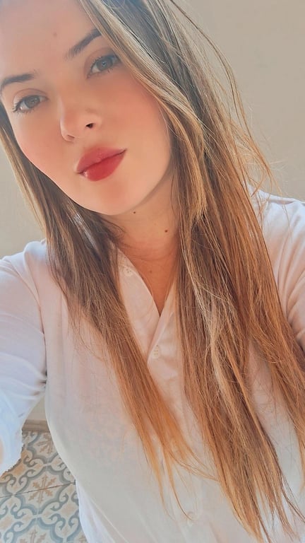 Polyana Massoterapeuta Massagem Terapeutica eRelaxante