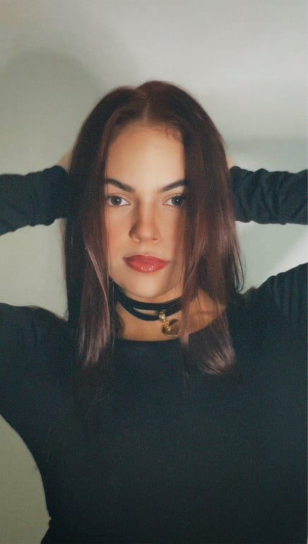 Anne – Terapeuta Corporal e Facilitadora de Experiências Sensoriais Massagista em