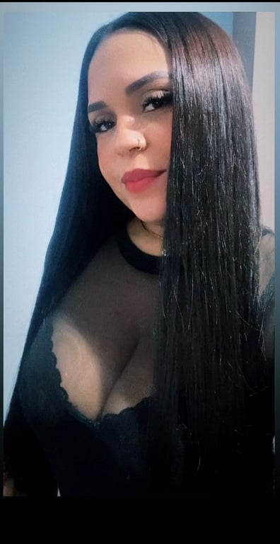 Laurinha nuru relaxante,vem tira o stresse