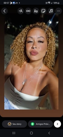 Ruby - Carioca, estilo namoradinha te convido ao prazer começando por 