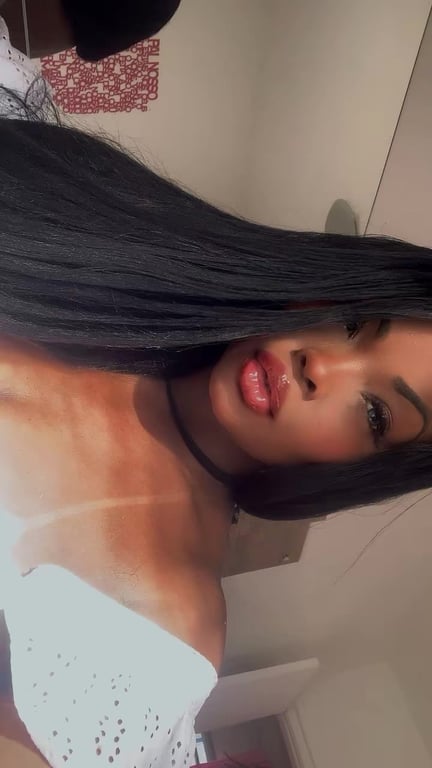 Titi Experiente em Massagem Muscular,Tântrica e Nuru… Massagem em