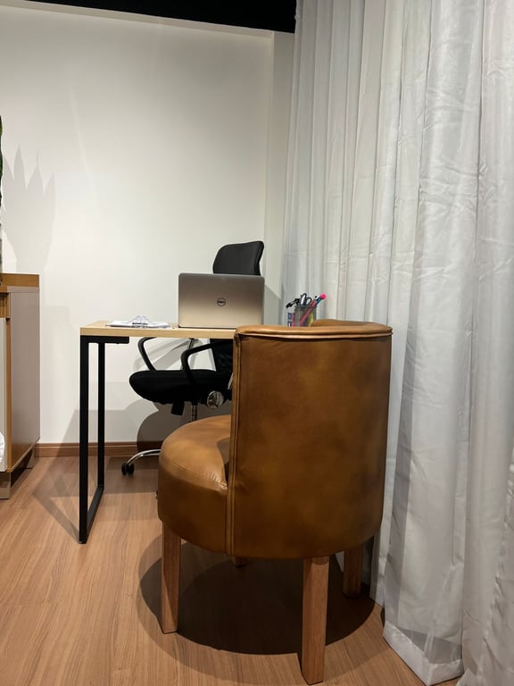 Debora Apolinario Massagem Relaxante em Florianópolis SC Massagista em