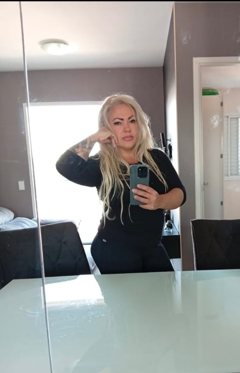 Sarah | Massagem Tântrica e Relaxante Massagem tântrica em