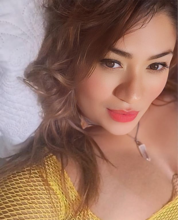Massoterapeuta Profissional Safira A melhor de Santos Massagem nuru