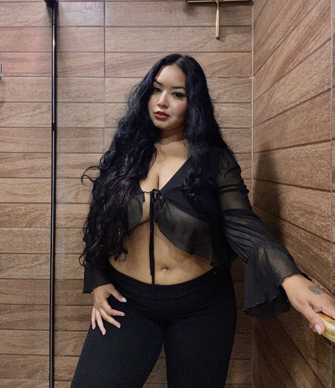 Agatha Massagem tântrica em