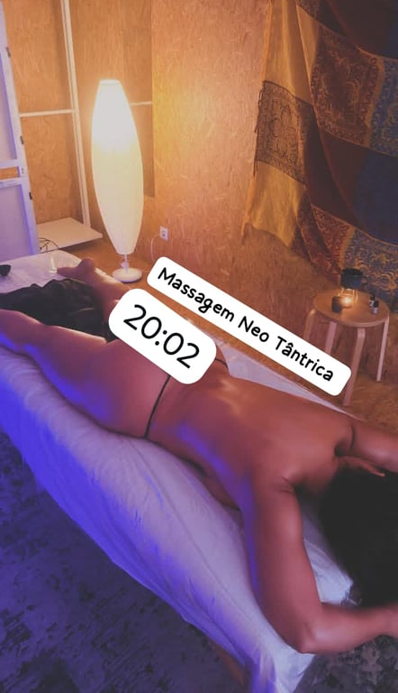 Daemon Sousa Massagem Relaxante e Tantrica Massagista