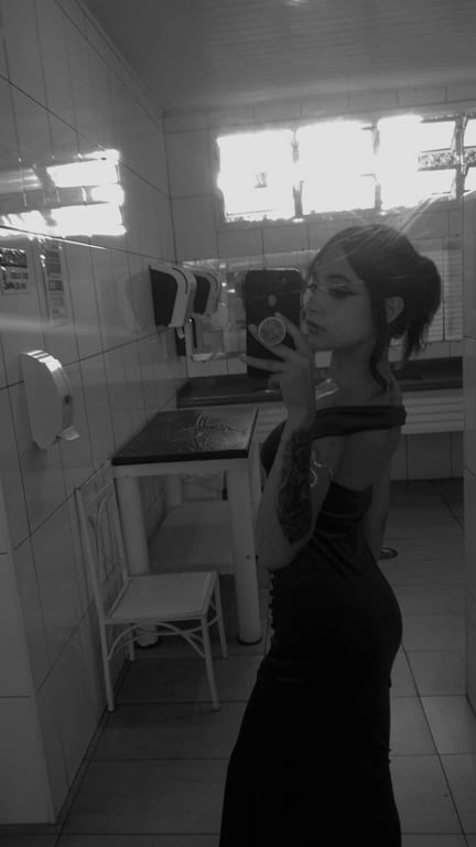 CLÍNICA ESPAÇO AFLORA Massagem nuru em