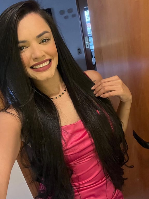 Bella Especialista em massagens relaxantes e sensuais! Massagem