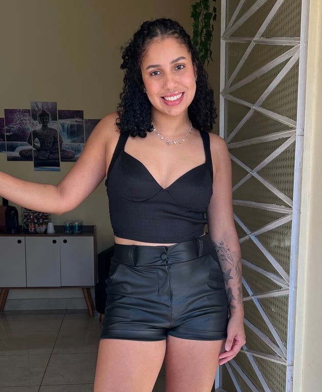 Rebecca Massoterapeuta há 9 anos.